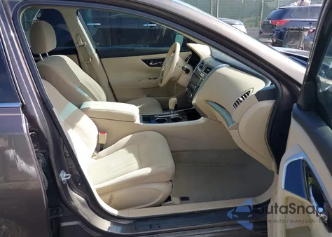 2014 Nissan Altima 2.5 S z USA, uszkodzony, nr VIN 1N4AL3AP3EN261826